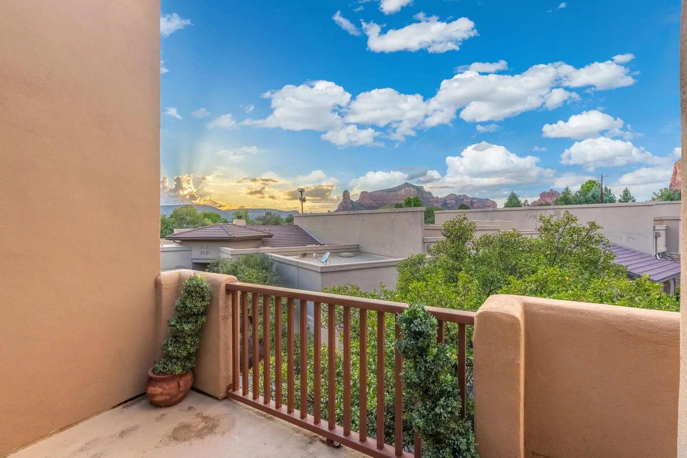 Private terrace with red rock views at Les Clés Sedona